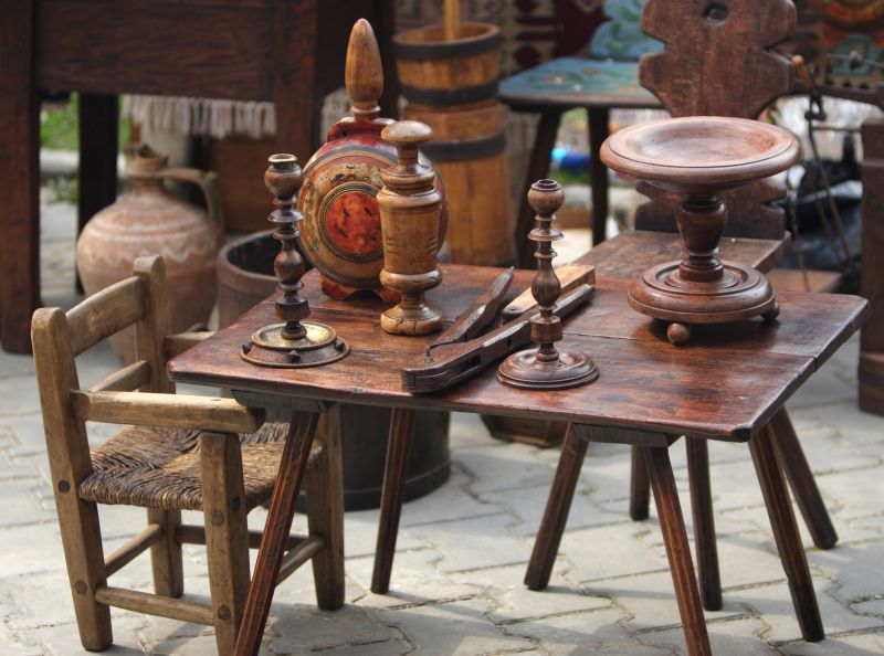 Kitchen Table Restoration detail